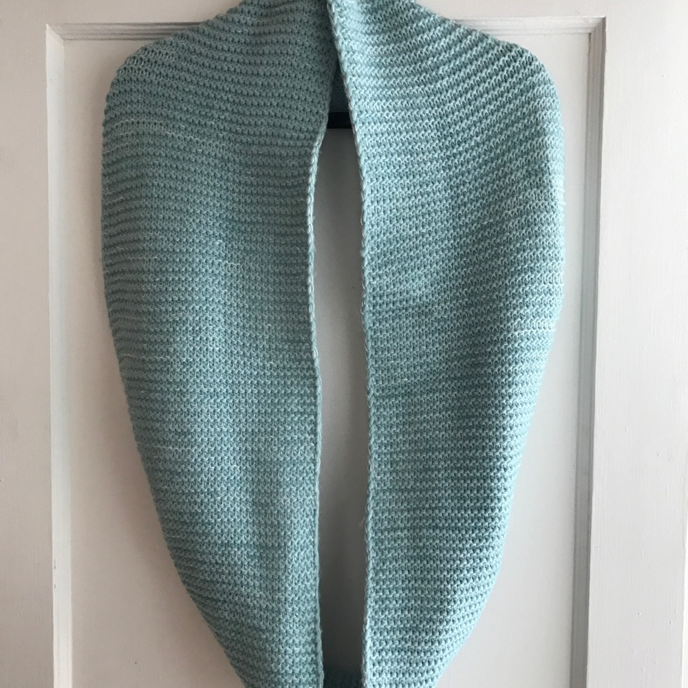 Infinity scarf